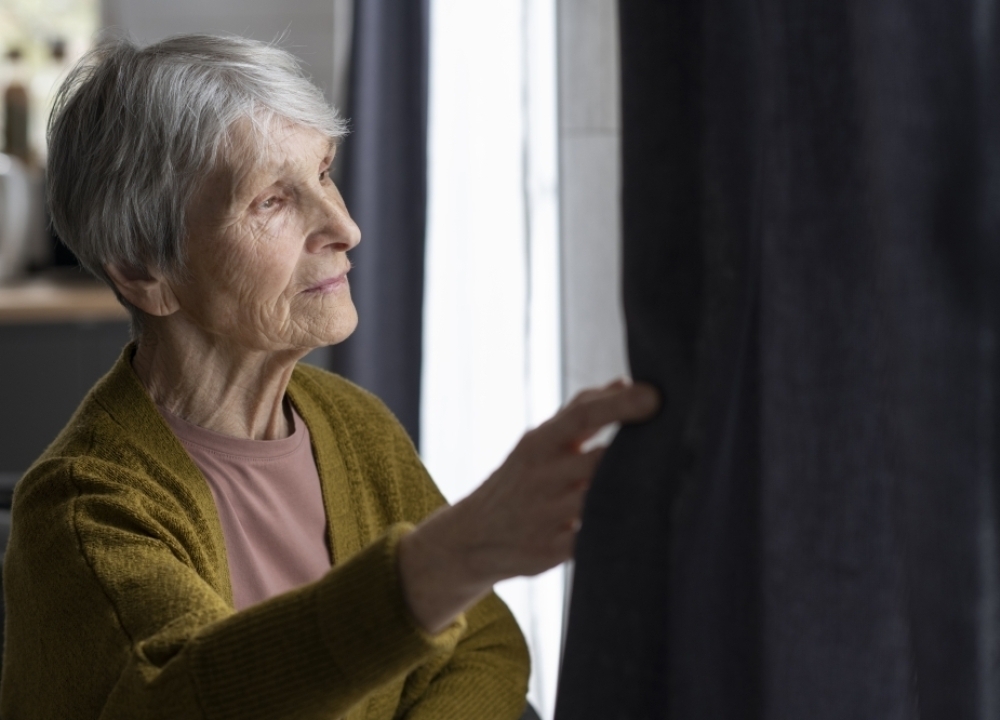 Isolamento e o impacto de um idoso que não sai de casa