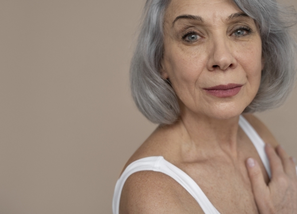 A pele dos idosos precisa de um cuidado especial e pouca gente entende o motivo